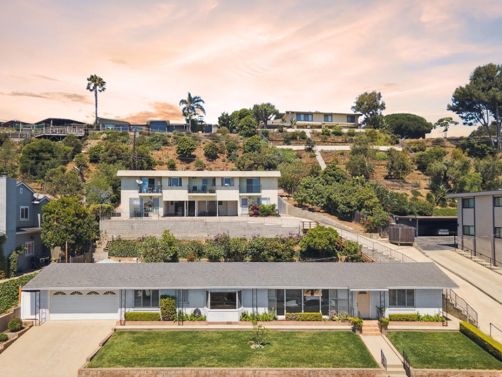 3263 Hilltop Drive